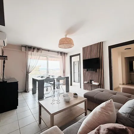 Apartment Short Time 